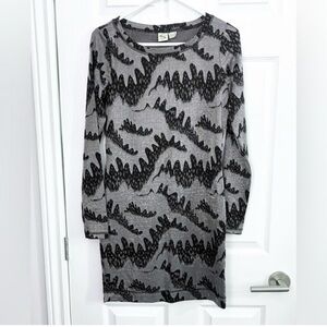 Chic Metallic Silver Gray and Black Knit Mini Dress